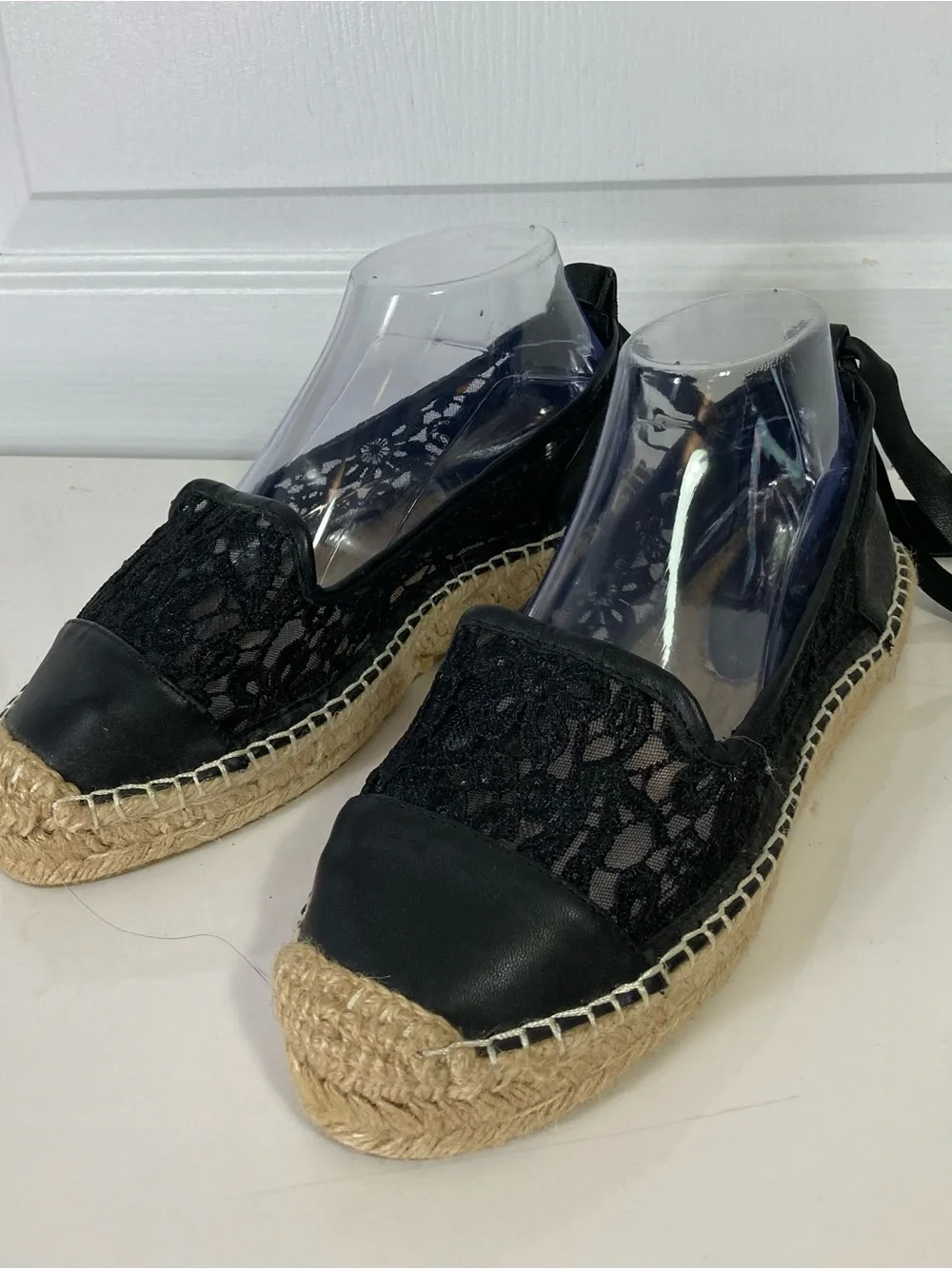 Nwot KURT GEIGER Espadrilles Sandals Women 39 Black Lace Up